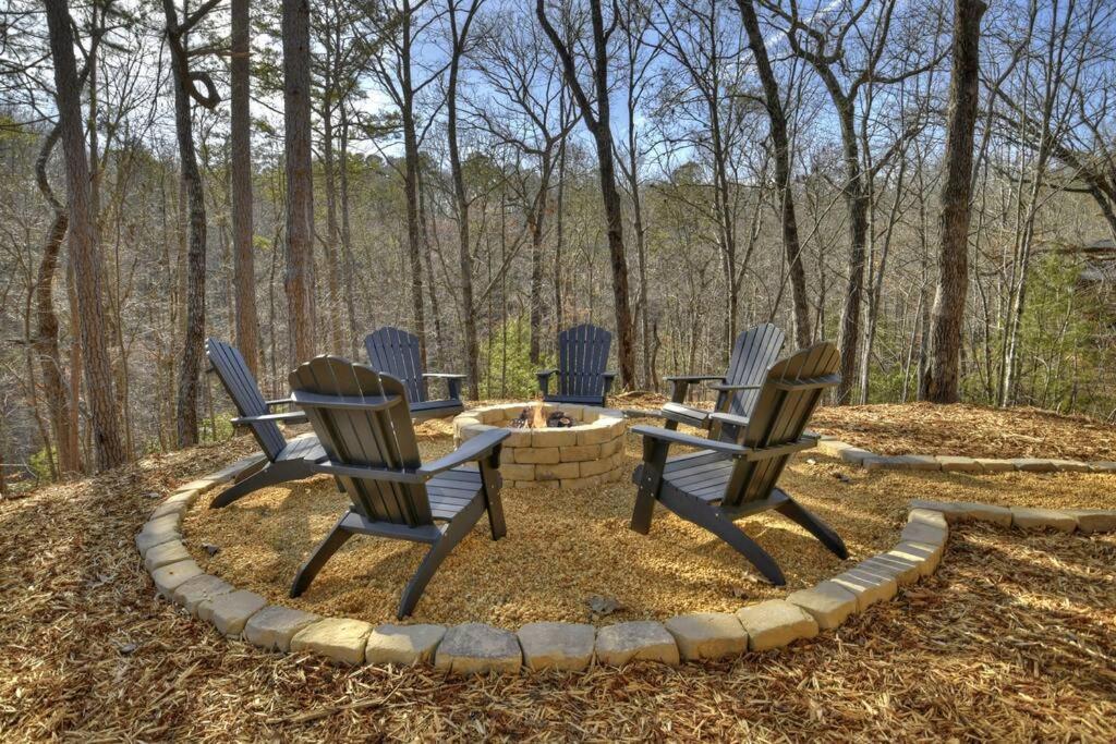 הוילה בלו רידג' Rosewood Retreat - Hot Tub Fire Pit Pool Table מראה חיצוני תמונה