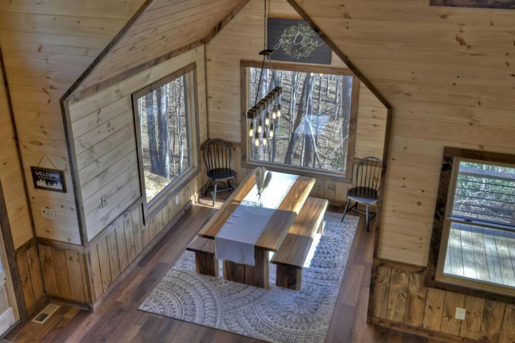 הוילה בלו רידג' Rosewood Retreat - Hot Tub Fire Pit Pool Table מראה חיצוני תמונה